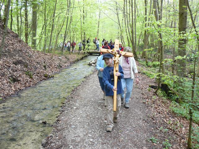 618x457 pixels (107K)